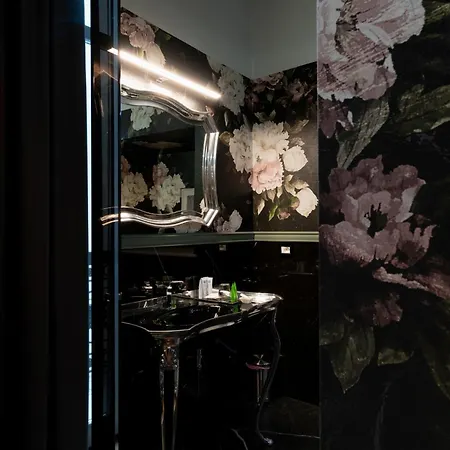 Lo Stemma Luxury Boutique 4* מטרה