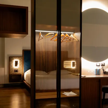 Отель Lo Stemma Luxury Boutique Матера